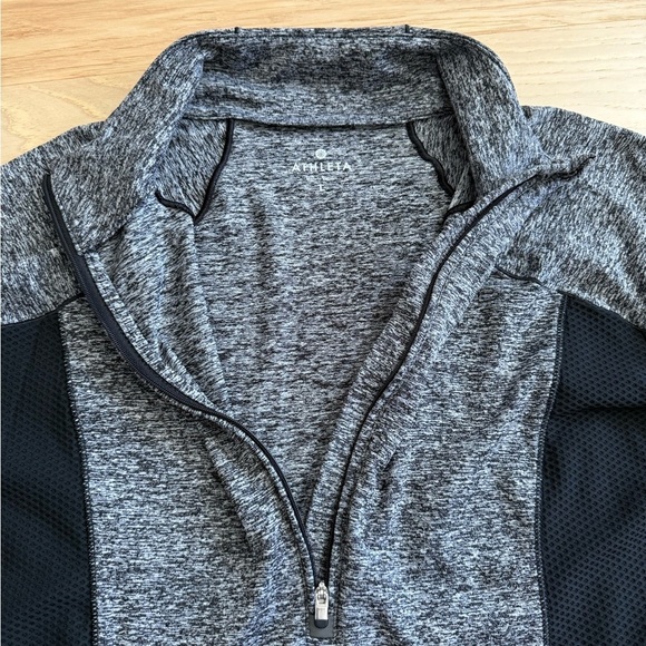 Athleta Running Wild Half Zip Pullover Activewear Sweater Women's Size L - Picture 5 of 10
